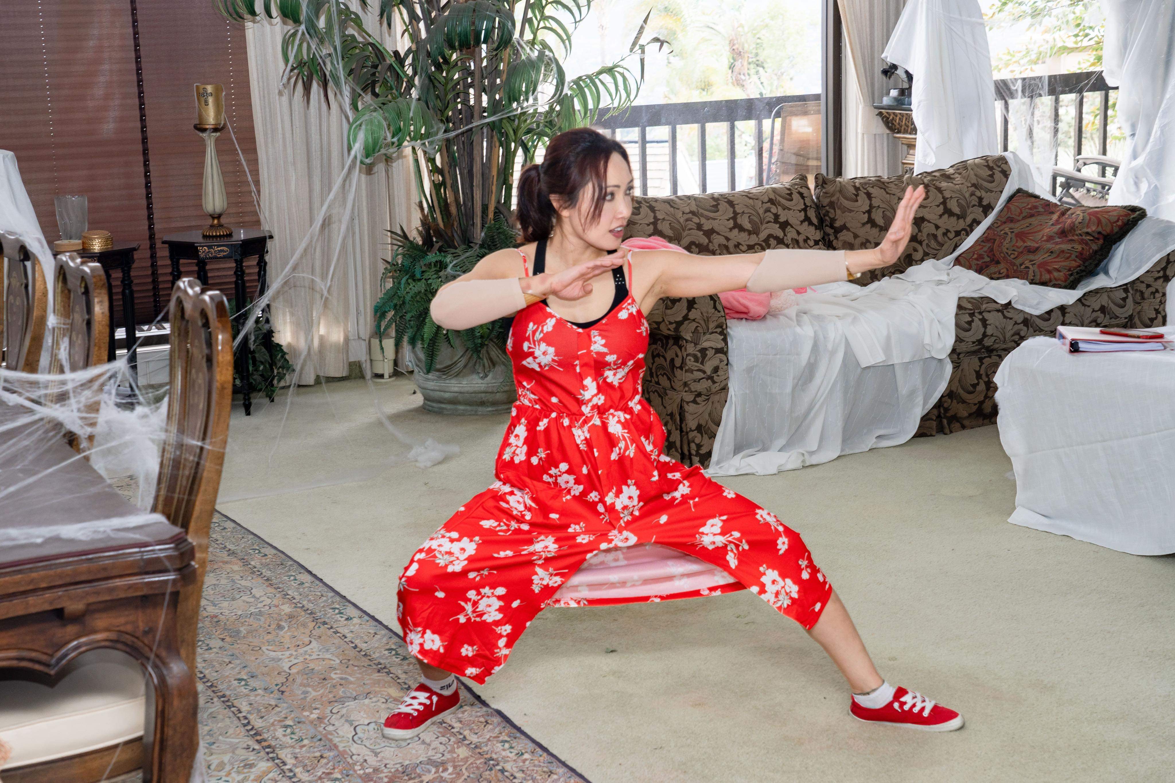 Jennifer Linch Talks “Kung Fu Ghost”