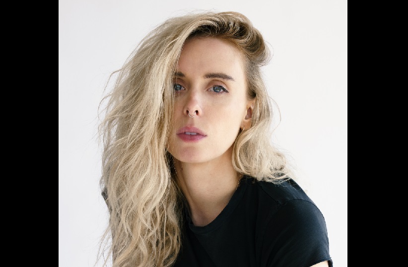 INDIE CHAT: “Turn It Up” with Justine Nelson